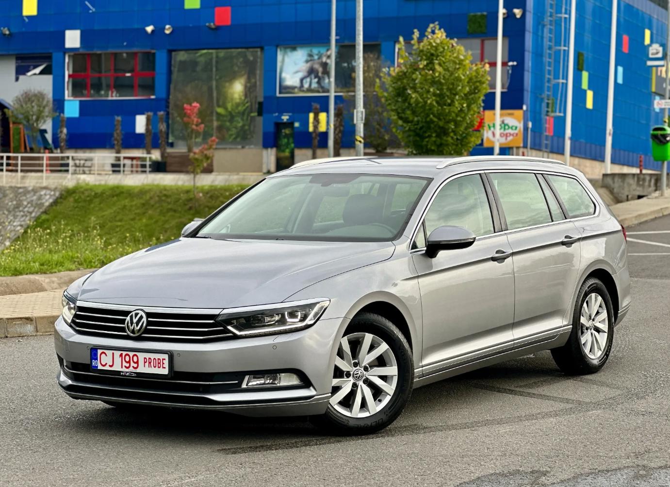 Volkswagen Passat 1.6 TDI SCR DSG Comfortline