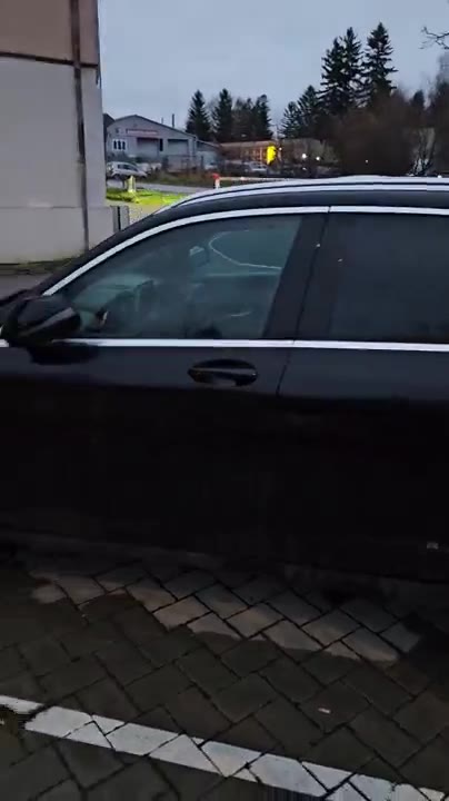 Mercedes-Benz GLC 2016 – prezentare video